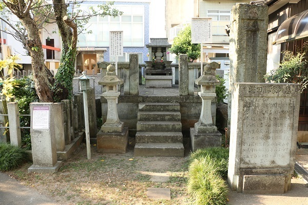 福井駅周辺の歴史上の人物27.jpg