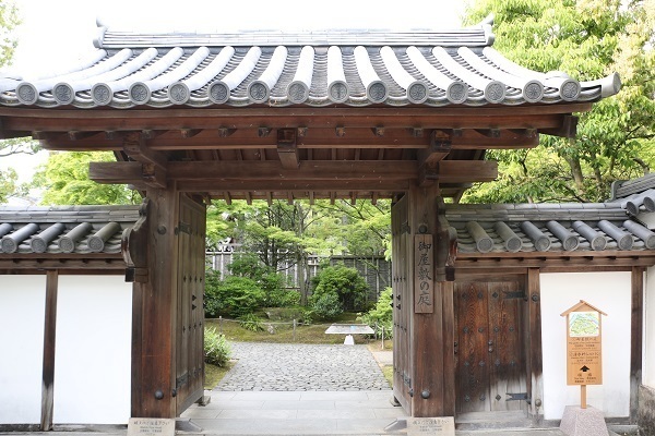 考古園と姫路城ライトアップ3.jpg